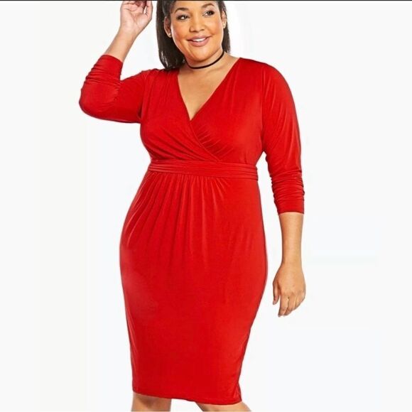 TORRID Red Long Sleeve V-Neck Empire Waist
Dress size 4 - Picture 3 of 14